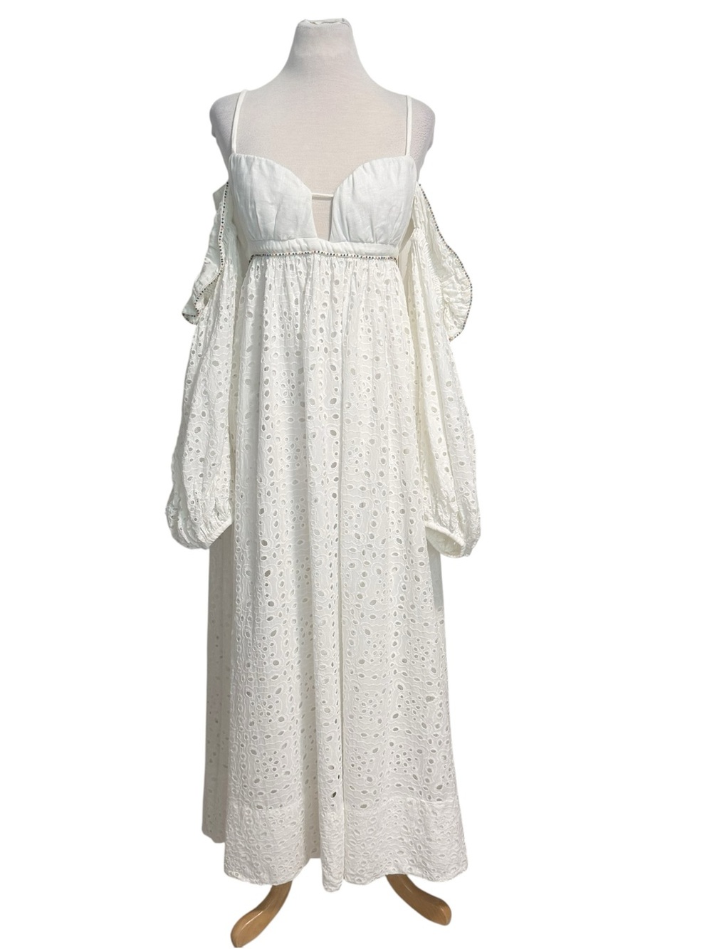 FARM Rio White Eyelet Maxi Dress - Picture 7 of 16